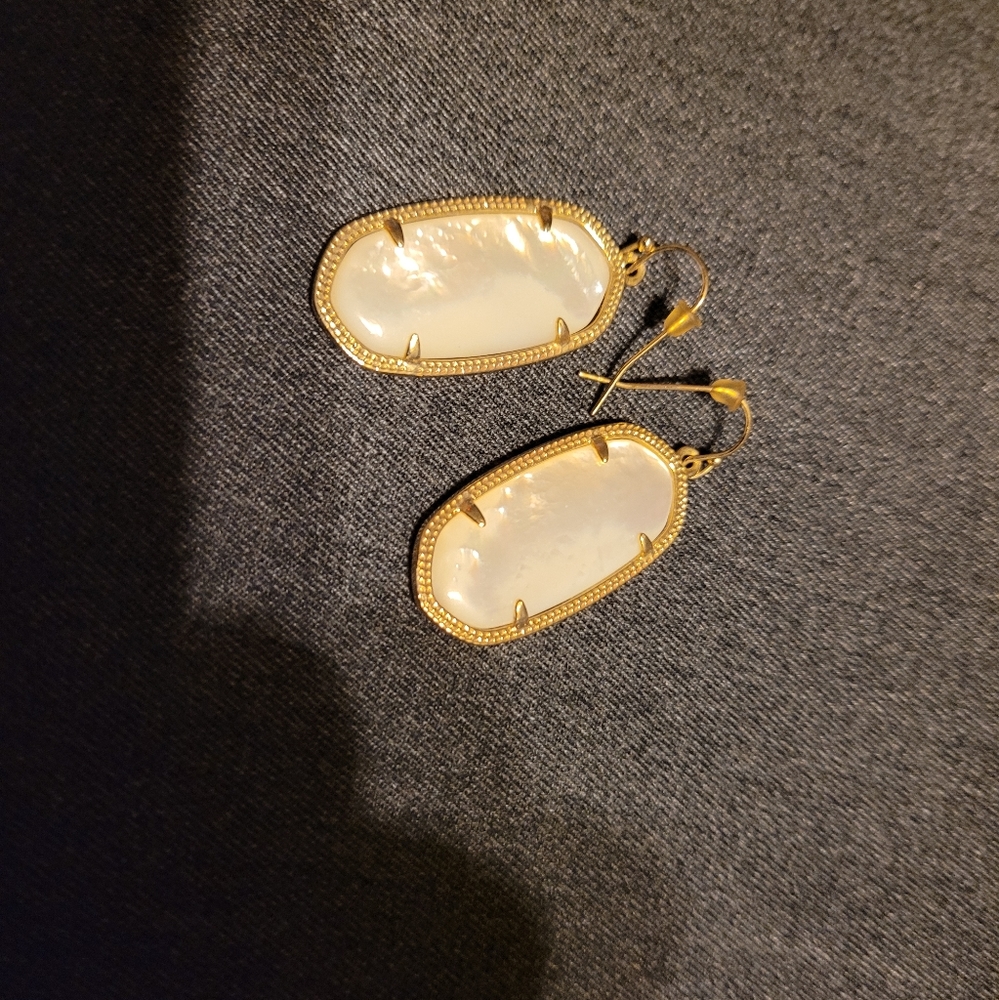 Kendra Scott Elle Earings